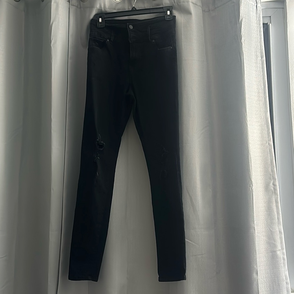 Refuge Women's Ibiza High Rise Push Up Distressed Jeans